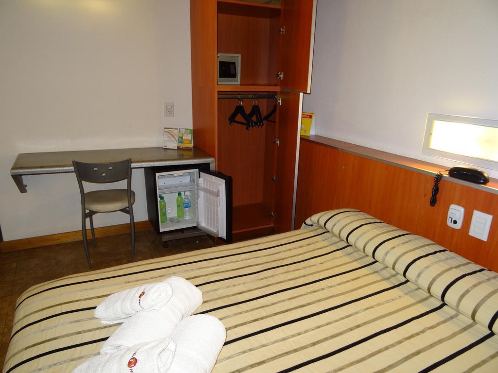 Hotel Necof 로자리오 객실 사진